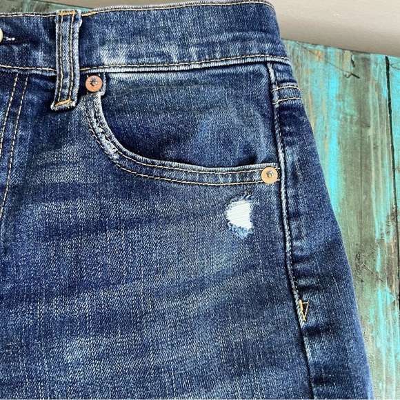 Gap Denim Distressed Jean High Rise Shorts Rolled Cuff Size 25 - Picture 4 of 13